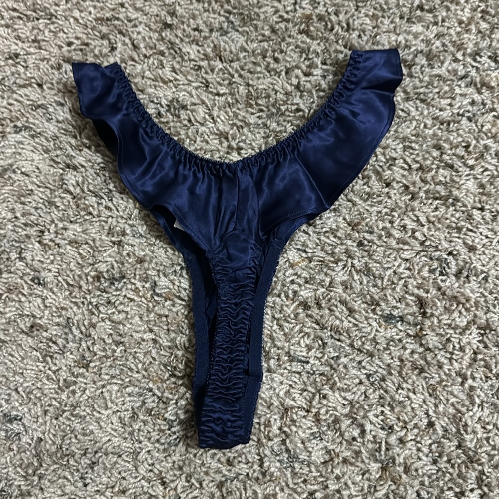 NWT Vintage 90’s 100% Silk Victoria’s Secret Panty - Picture 4 of 8